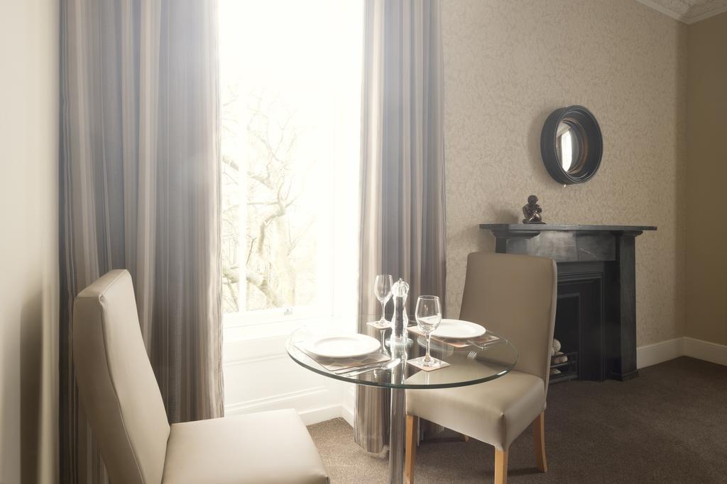 Fountain Court Apartments - Royal Garden Edinburgh Bilik gambar