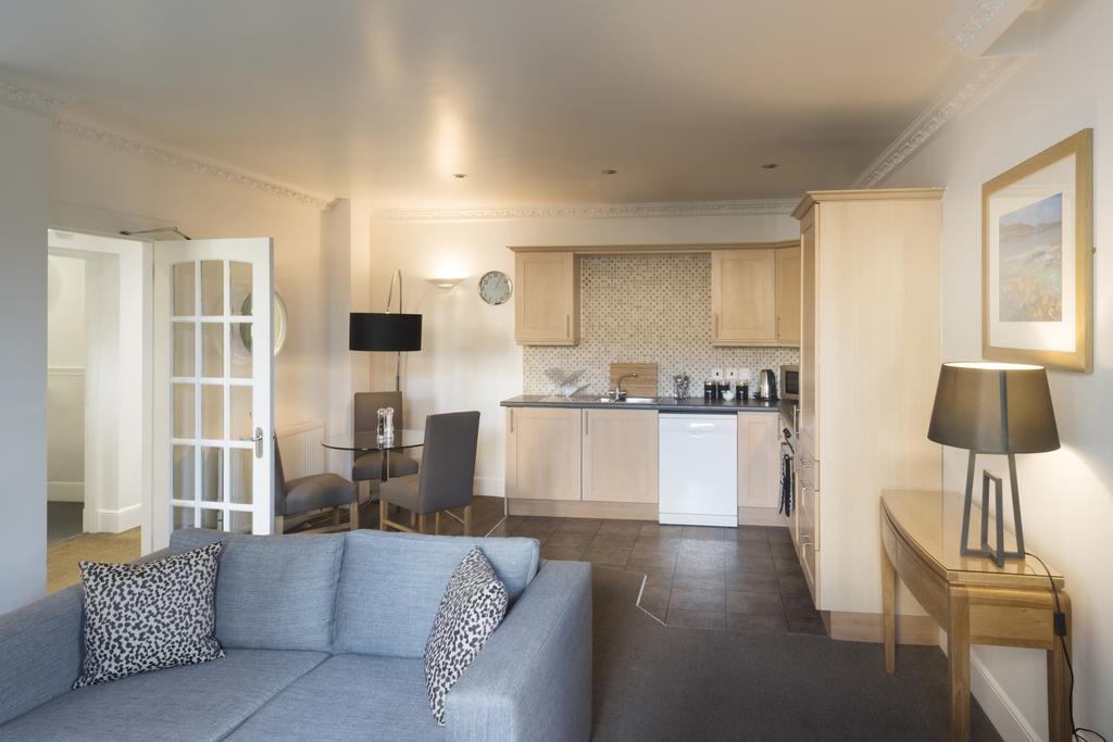 Fountain Court Apartments - Royal Garden Edinburgh Bilik gambar